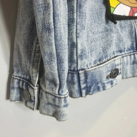VGT  Looney Tunes Acid Wash Mens/Womans Jean Jacket,size M. - Picture 8 of 9